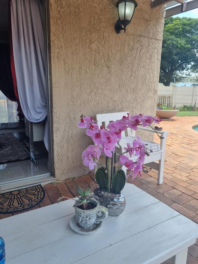 Isabel'S B & B Krugersdorp Ngoại thất bức ảnh